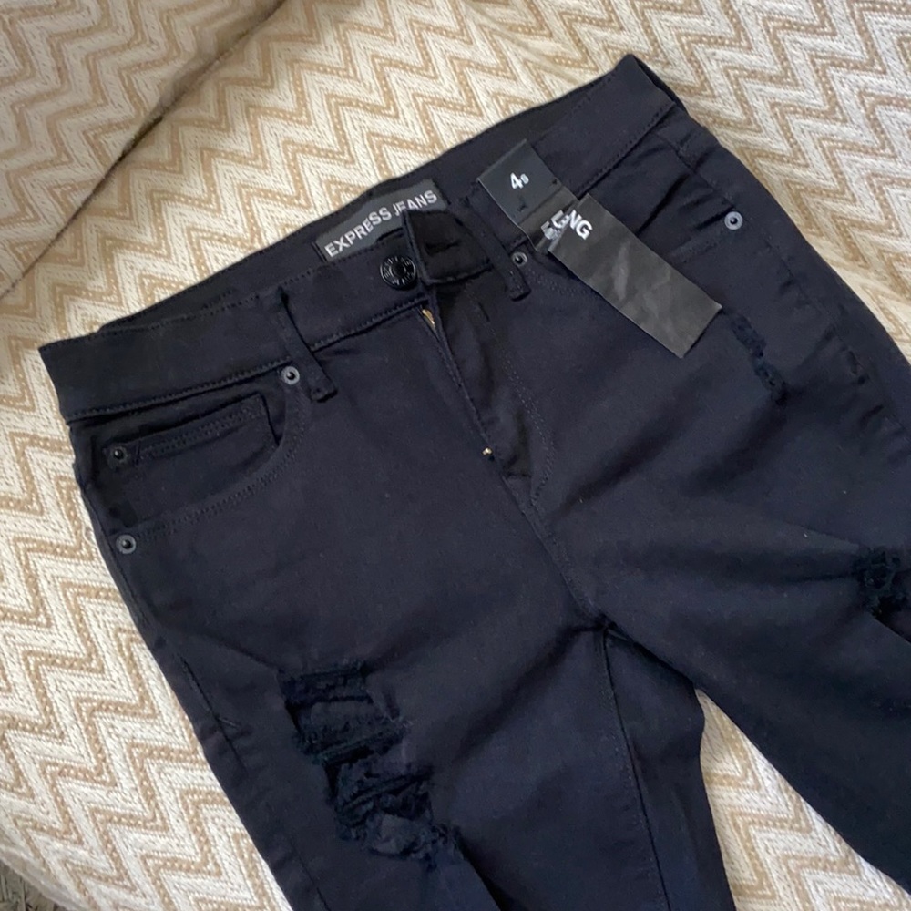 BNWT Express Jeans/ Leggings Mid- Rise